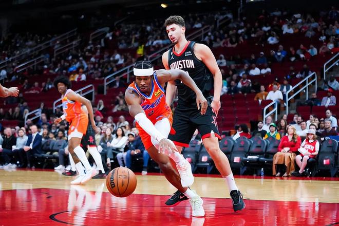 先后击败了 先后击败了