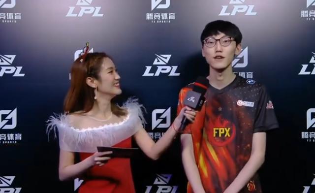 战术比拼 战术比拼